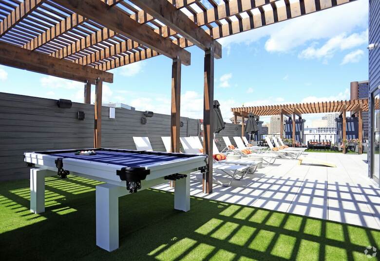 Hyatus Downtown At Yale - Stunning Luxury Apartments