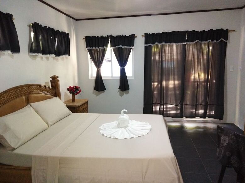 Hotel Nemo's Dive Resort