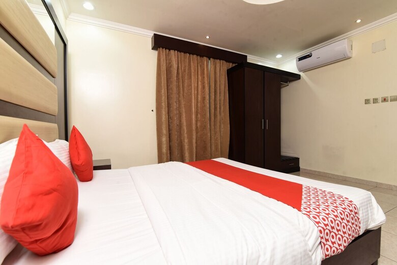 Hotel Oyo 360 Rahati Branch 1