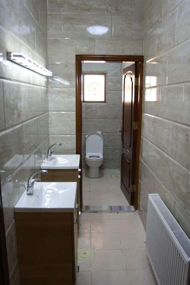 Bed & Breakfast Deluxe Villa Guest House