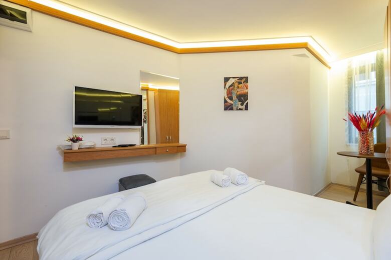 Hotel Seven Rooms Oldcity