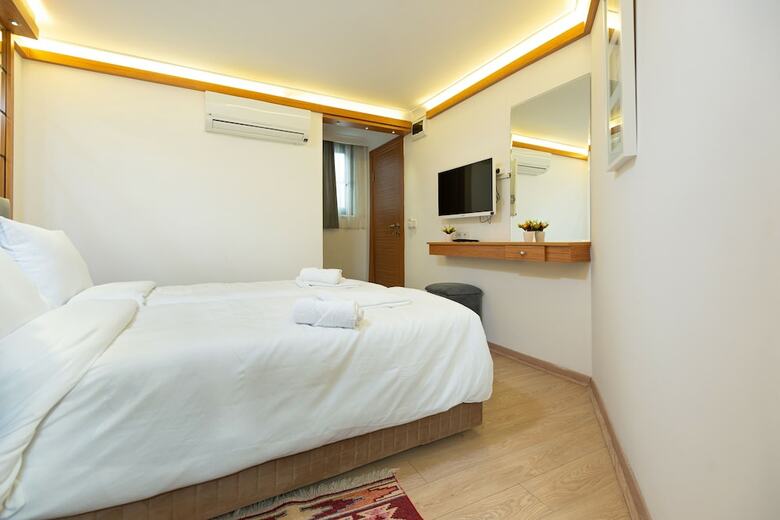 Hotel Seven Rooms Oldcity