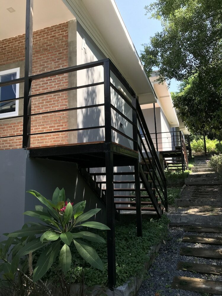 Hostal Live In Leaf Kohtao - Hostel