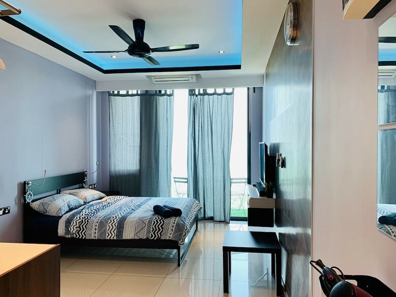 Apartamentos D'wharf Residence @ Pd Waterfront Balcony View By Airplan
