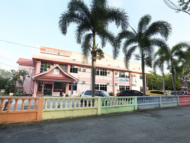 Oyo 89640 Hotel Pelangi Marang