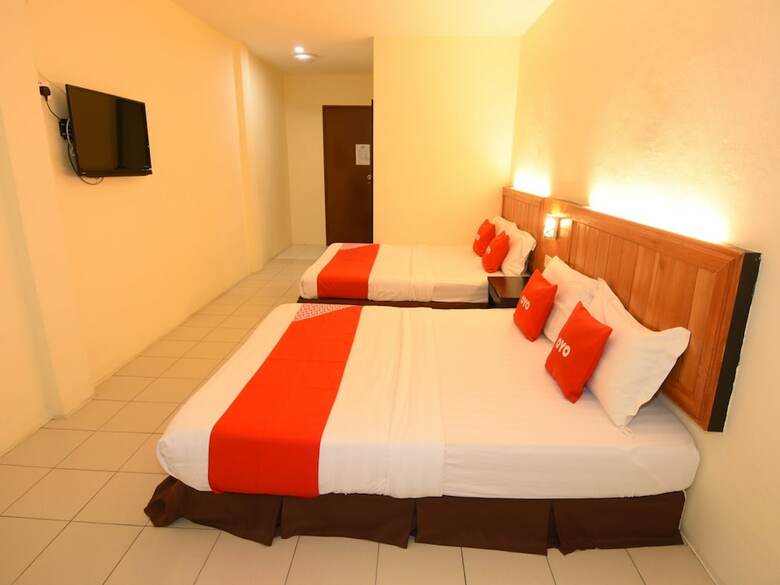 Oyo 89627 Hotel Sarina