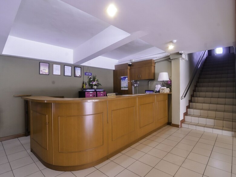 Hotel Oyo 89663 Theatre Inn