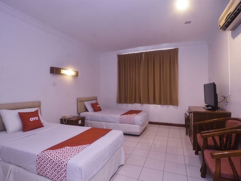 Hotel Oyo 89663 Theatre Inn