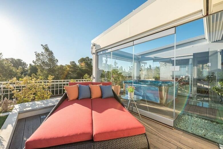 Apartamentos Sea View Apt With Jacuzzi- Sauna