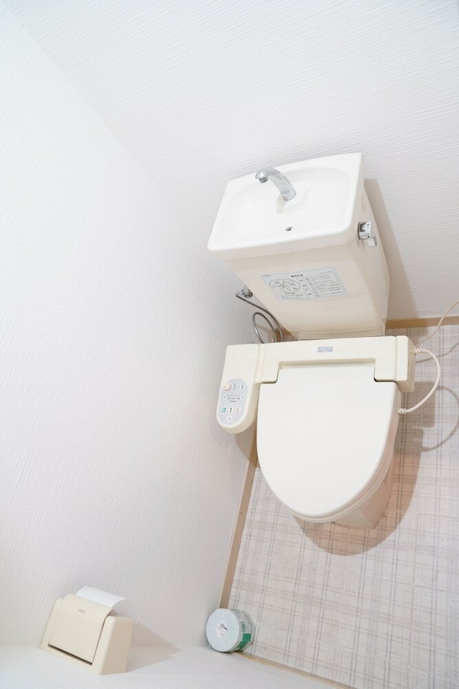 Metro Daikoku Apartment