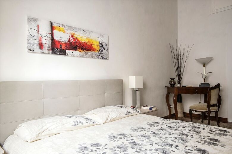 Ludovisi Apartment Deluxe