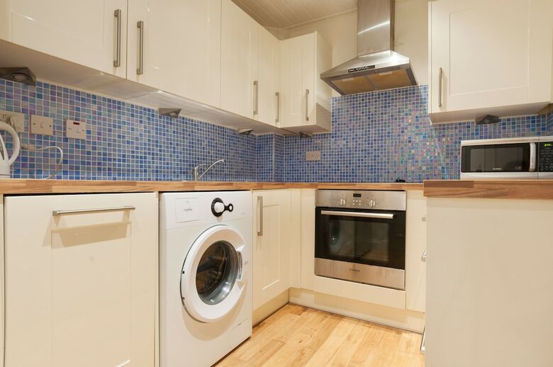 Apartamentos Stunning 2 Bed Near Haymarket With Pool
