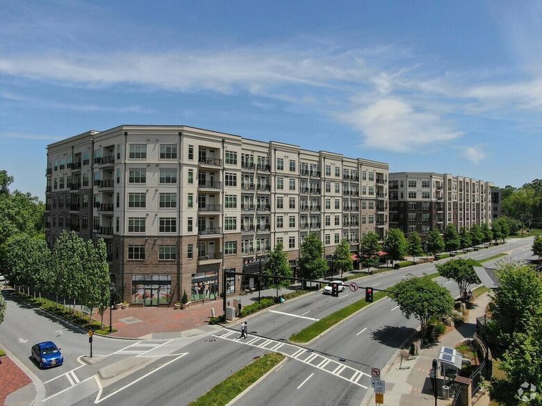 Livcor Emory Pointe