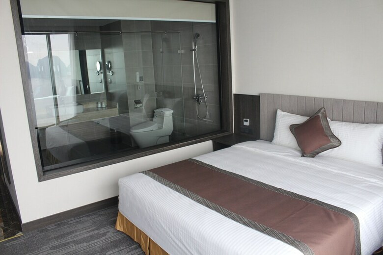 Muong Thanh Grand Bai Chay Hotel