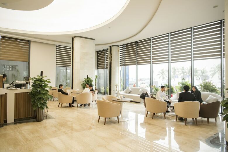 Muong Thanh Grand Bai Chay Hotel