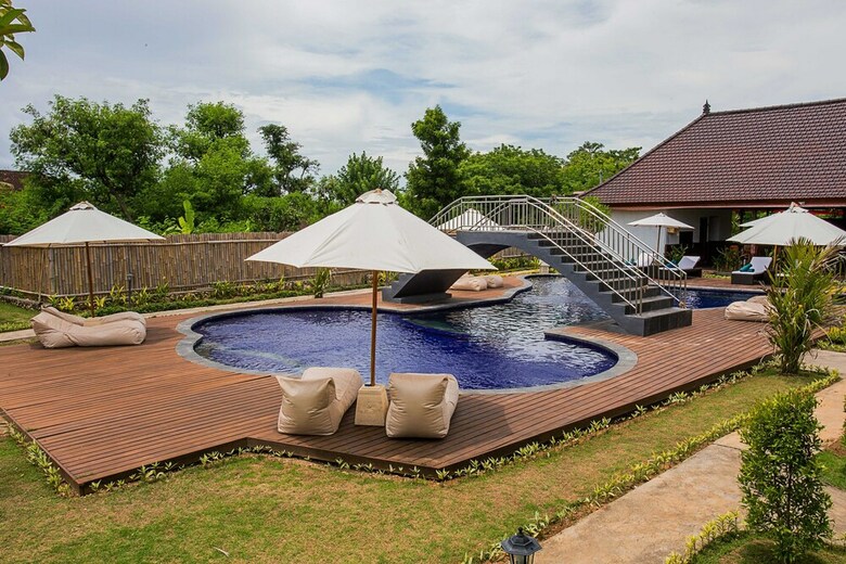 Bed & Breakfast Maharatu Villas