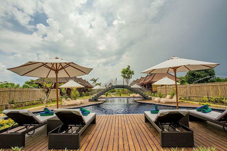Bed & Breakfast Maharatu Villas