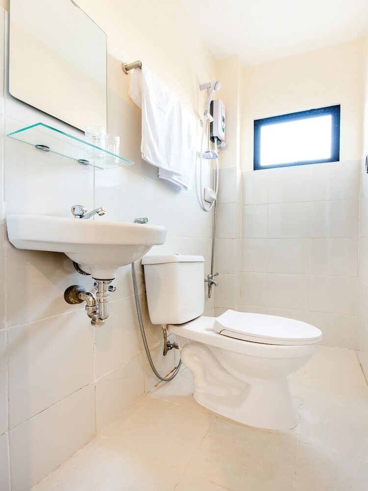 Hotel Oyo 490 V-cat Apartelle