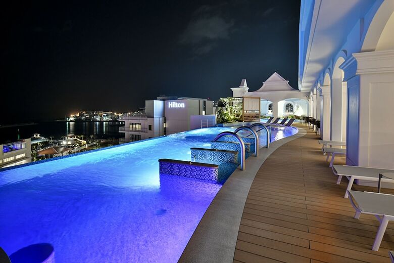 Hotel Lequ Okinawa Chatan Spa & Resort