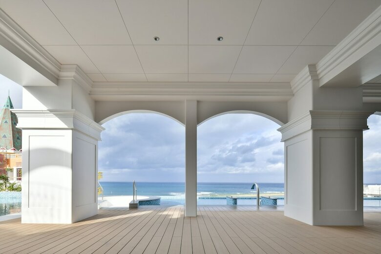 Hotel Lequ Okinawa Chatan Spa & Resort