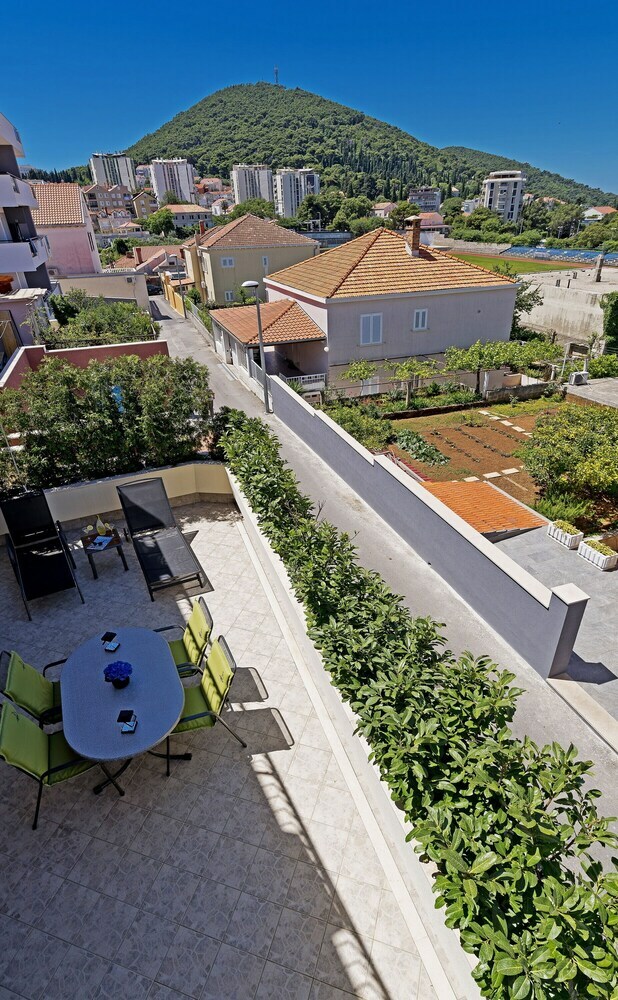 Apartment Michelle - 2 Bedrooms,terrace, Sea View