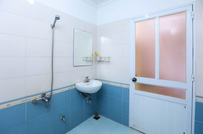 Oyo 593 Bach Duong Hotel