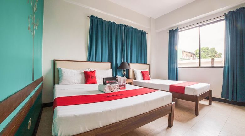 Hotel Reddoorz Plus Near Rizal Junction