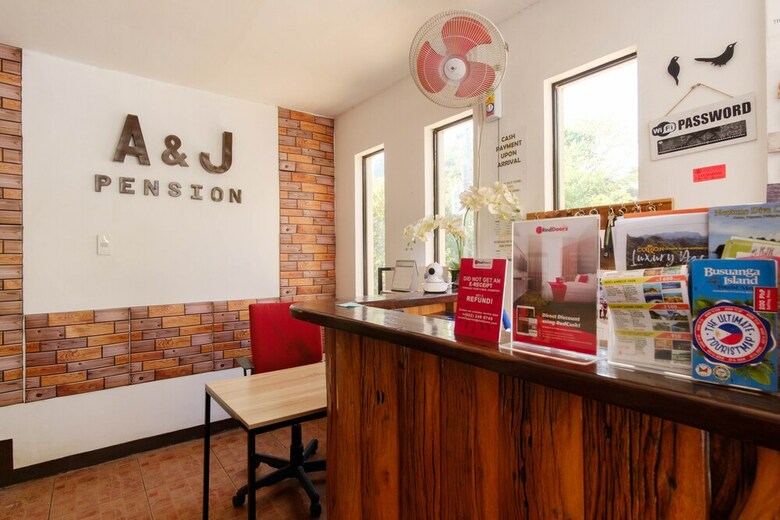 Hotel Reddoorz Near Coron Coliseum