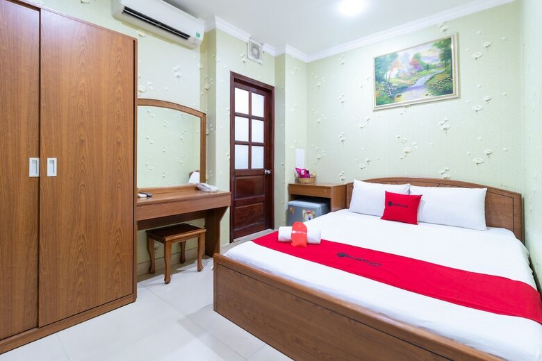 Hotel Reddoorz @ Phan Dang Luu Street
