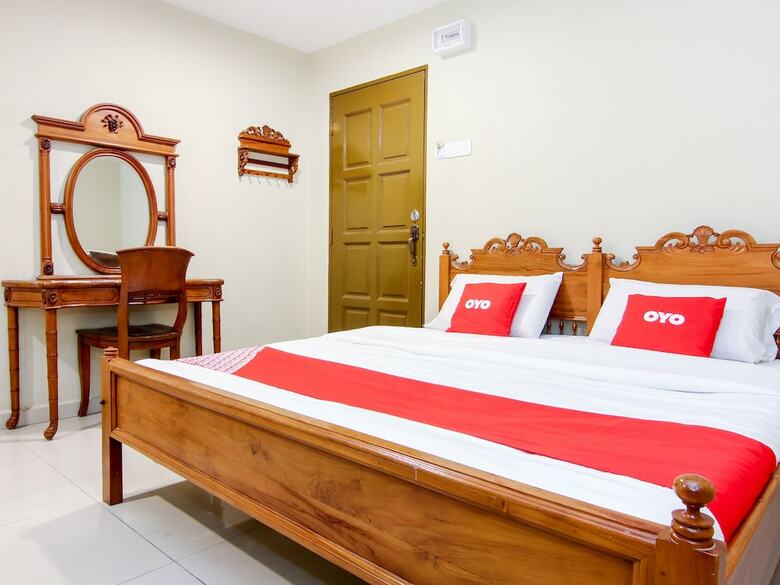 Oyo 89689 Zahrin Hotel