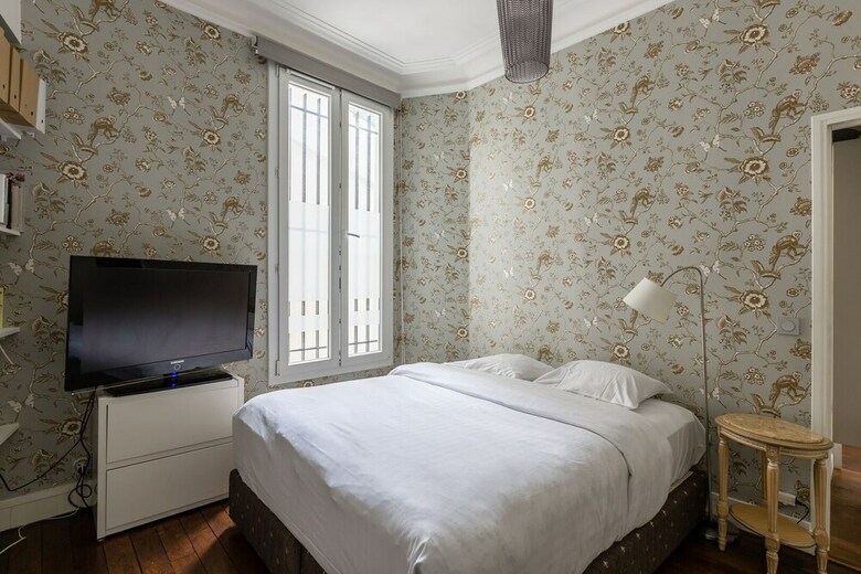 Apartamento Dark Sophistication In The 16th