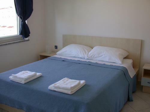 Vis A Vis Apartments