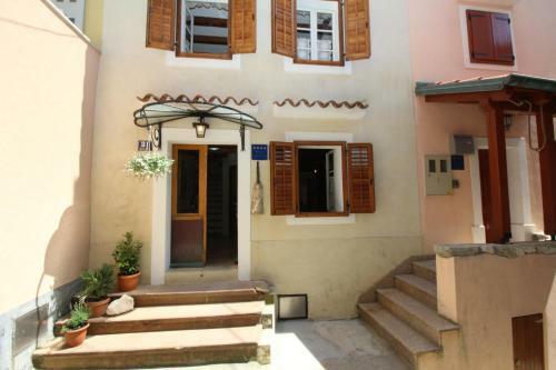 Apartments Authentic Baska 3