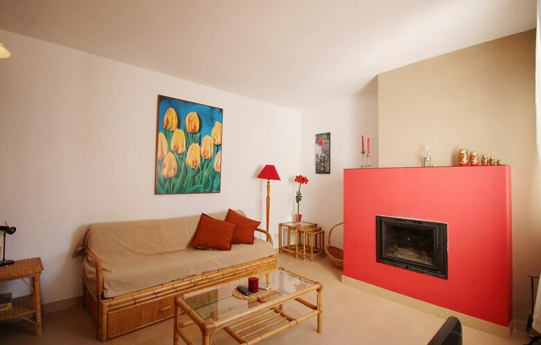 1077 Apartment Paola