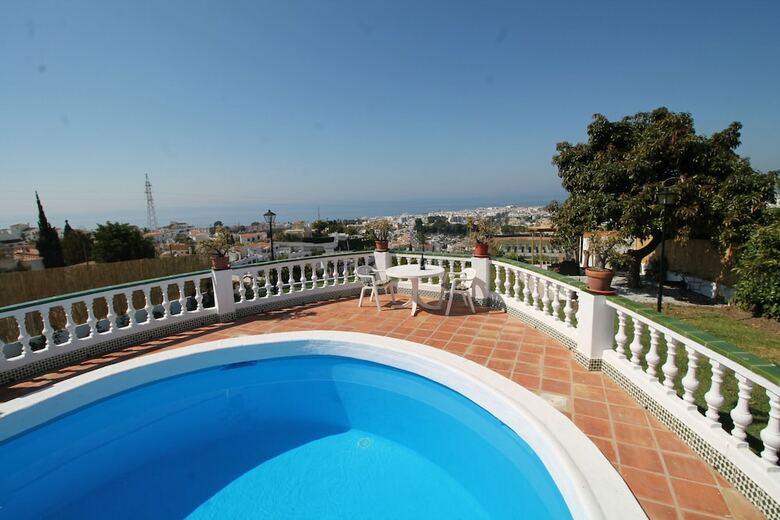 1070 Villa Rosario