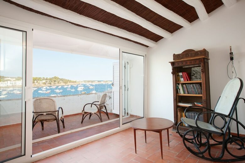 Apartamentos Akira Flats Cadaques Llane