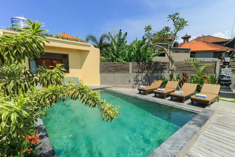 Hotel Sandat Bali Villa
