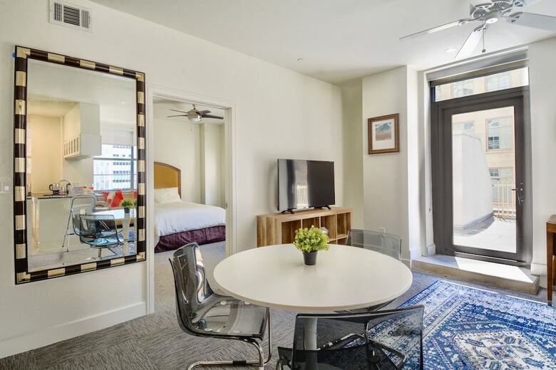 Crashpad Downtown Dallas