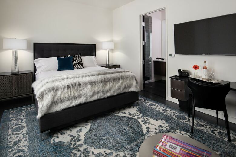 121 Hotel
