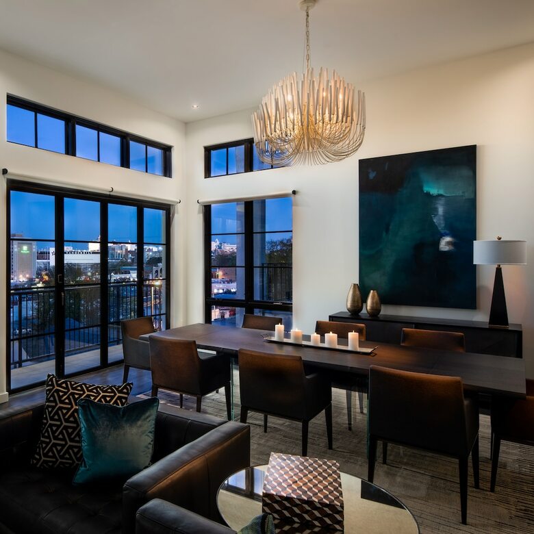 121 Hotel