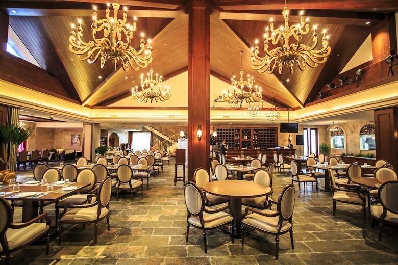 Orenda Teton Hotel