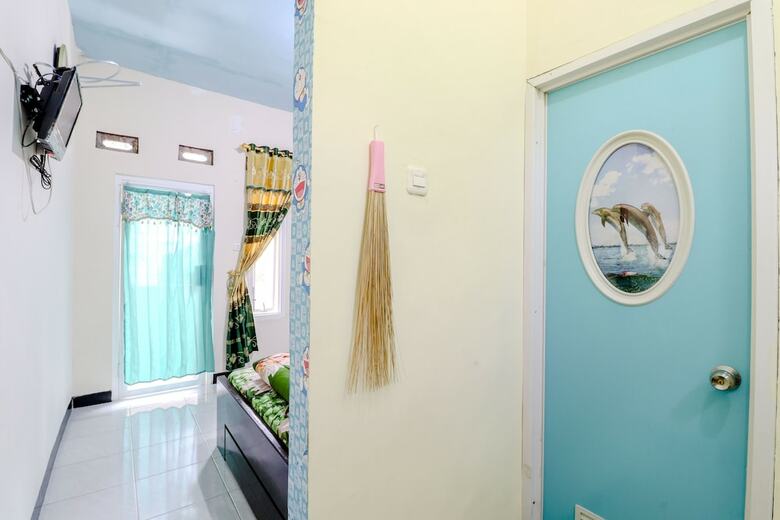 Hotel Thalita Homestay