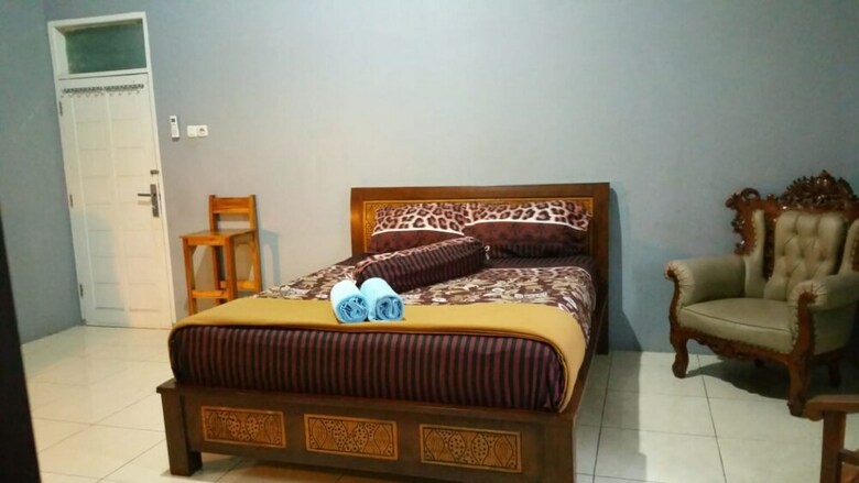 Hotel The Carstensz Homestay