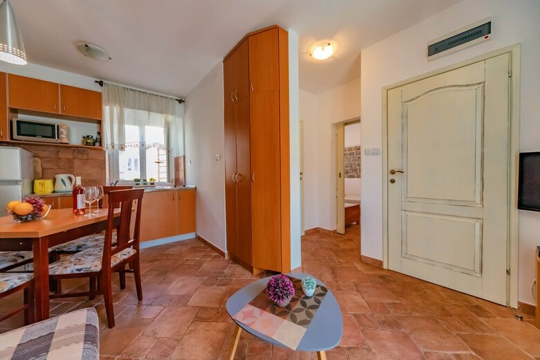 Apartments Bigovo Veljic