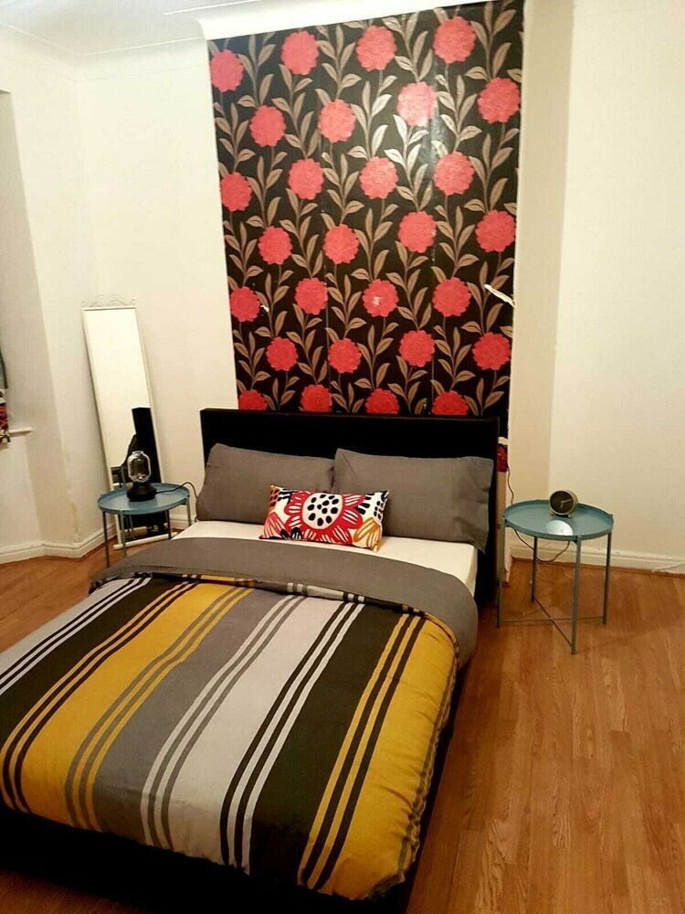 Hotel Budget House In Gants Hill