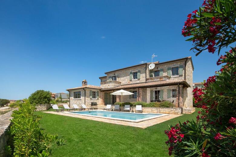 Villas Sv. Antona By Istarski Dvori