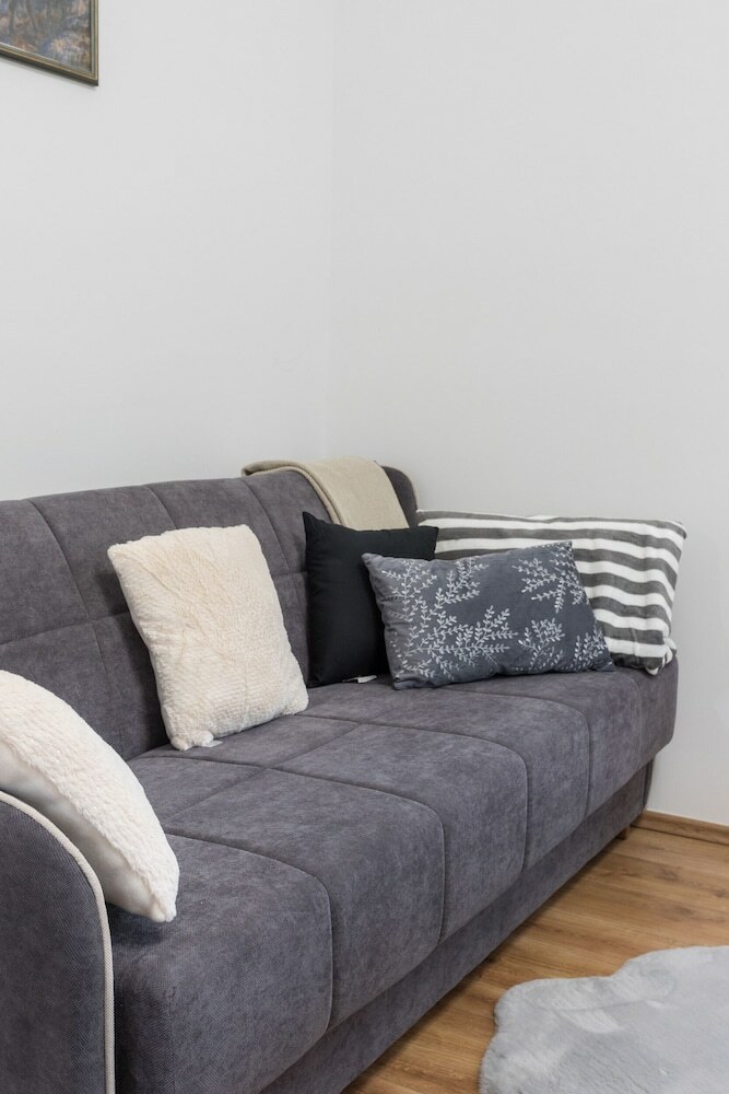 Apartamento Bright 2bdr Apt Near Main Bus Station-free Parking