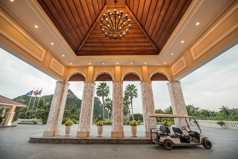 Hotel Vinpearl Luxury Da Nang