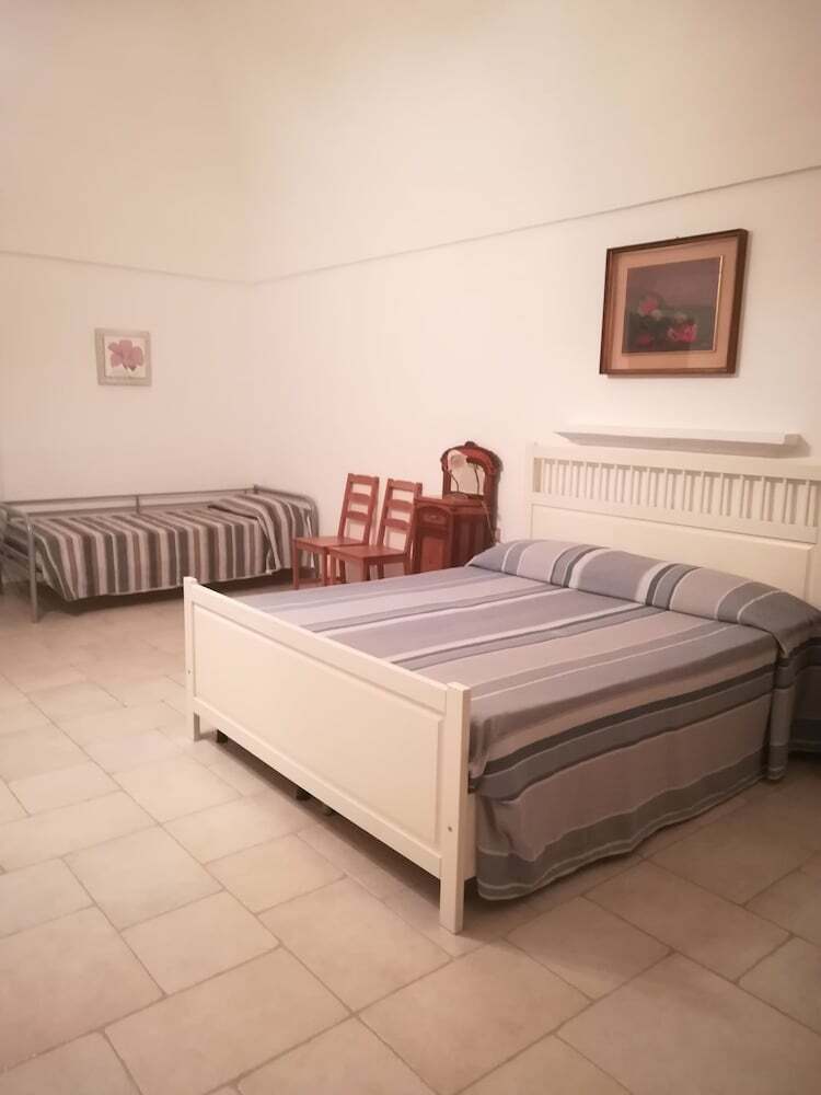 Dimora Del Falconiere B&B