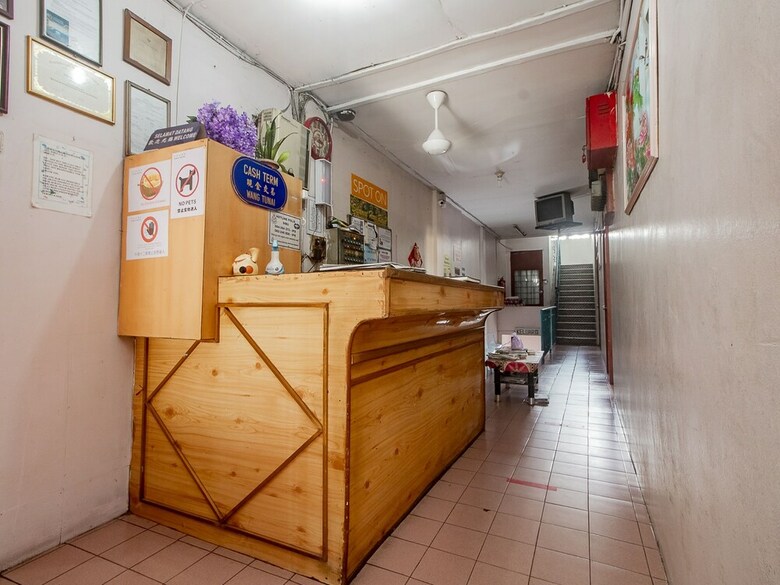 Spot On 89706 To-day Hotel